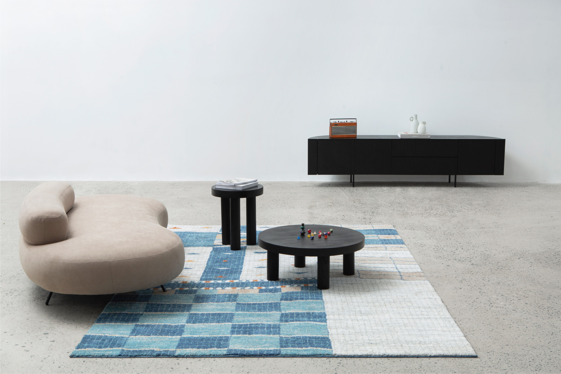 BOLD TABLES