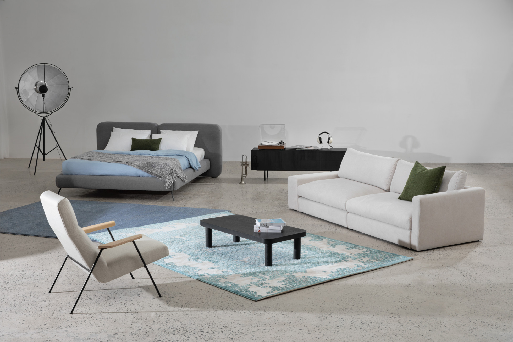 BOLD TABLES